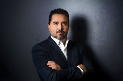 “A IA amplifica a humanidade, não a substitui" 