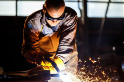 “Café com empresários” debate Reforma Tributária no setor eletrometalmecânico