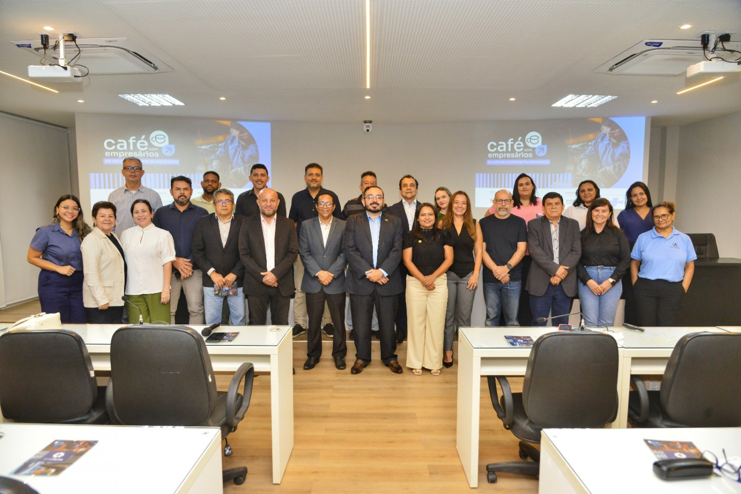 Indústria eletrometalmecânica discute mudanças tributárias