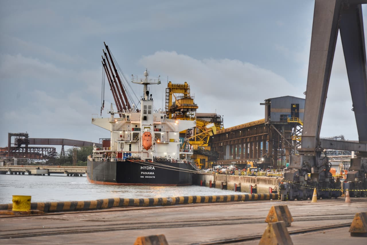 FIEMA acompanha renovação da gestão do Itaqui