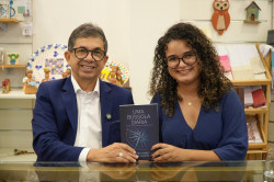 Diretor da FIEMA realiza sessão de autógrafos do livro “Uma Bússola Diária”
