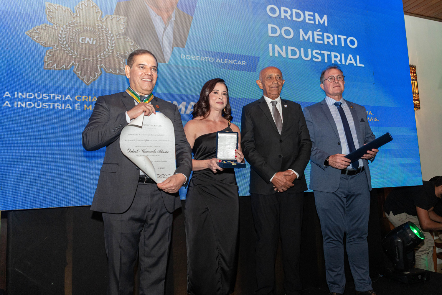 FIEMA celebra reconhecimento da CNI a Roberto Vasconcelos Alencar com a Ordem do Mérito Industrial